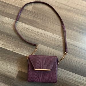 Crossbody bag